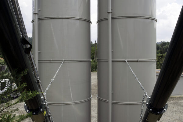 Silo vertical monolithique