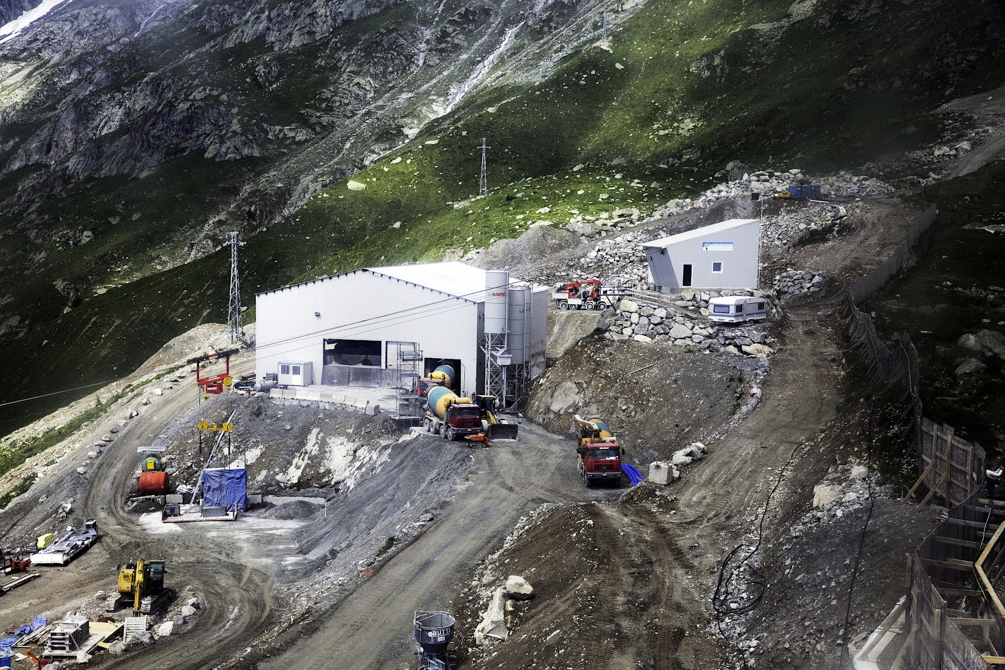 Silos verticali per stoccaggio polveri e granuli