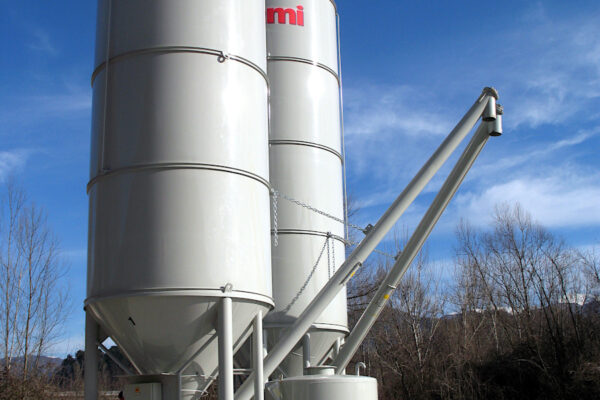 Silos verticaux avec système de dosage