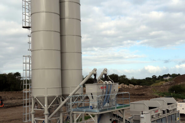 Soil and sludge treatment plant ECOMIX