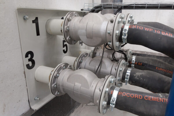 Soil and sludge treatment plant ECOMIX