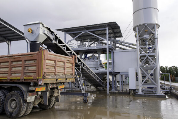 Soil and sludge treatment plants ECOMIX